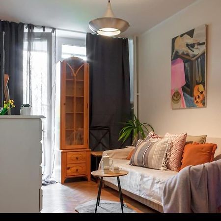 Spacious Retro Flat Close To National Stadium Varsóvia Exterior foto
