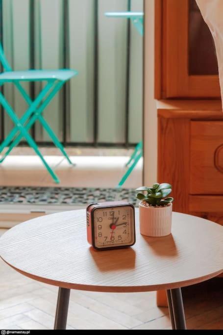 Spacious Retro Flat Close To National Stadium Varsóvia Exterior foto